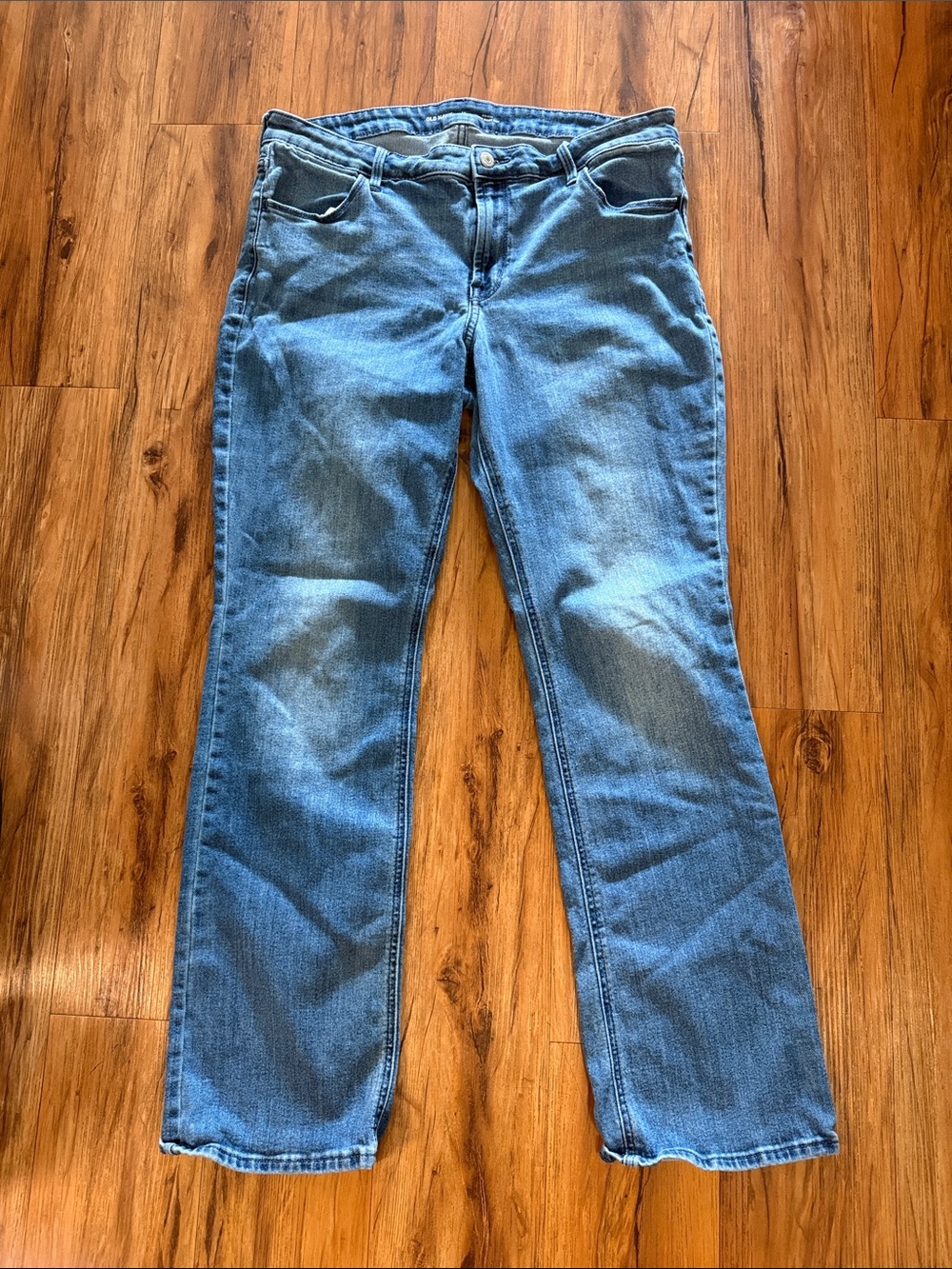 Old Navy - Mid-Rise Wow Bootcut Jeans